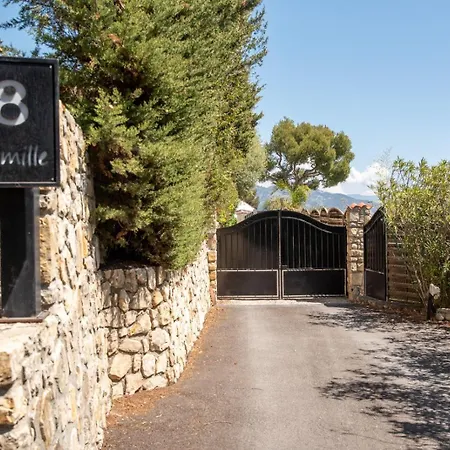 Vila Near Monaco *